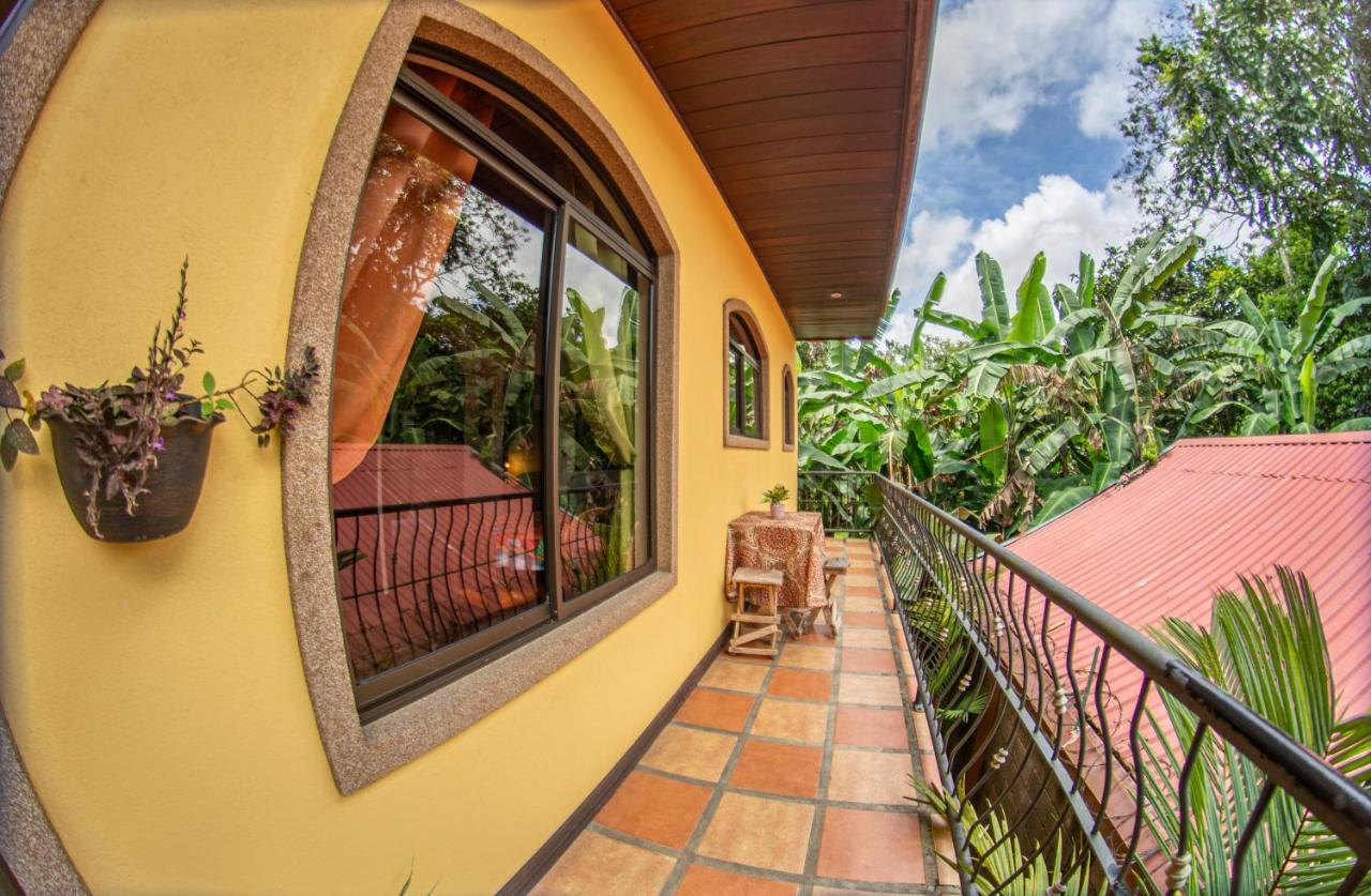 Sol Y Luna Apartments La Fortuna Bagian luar foto