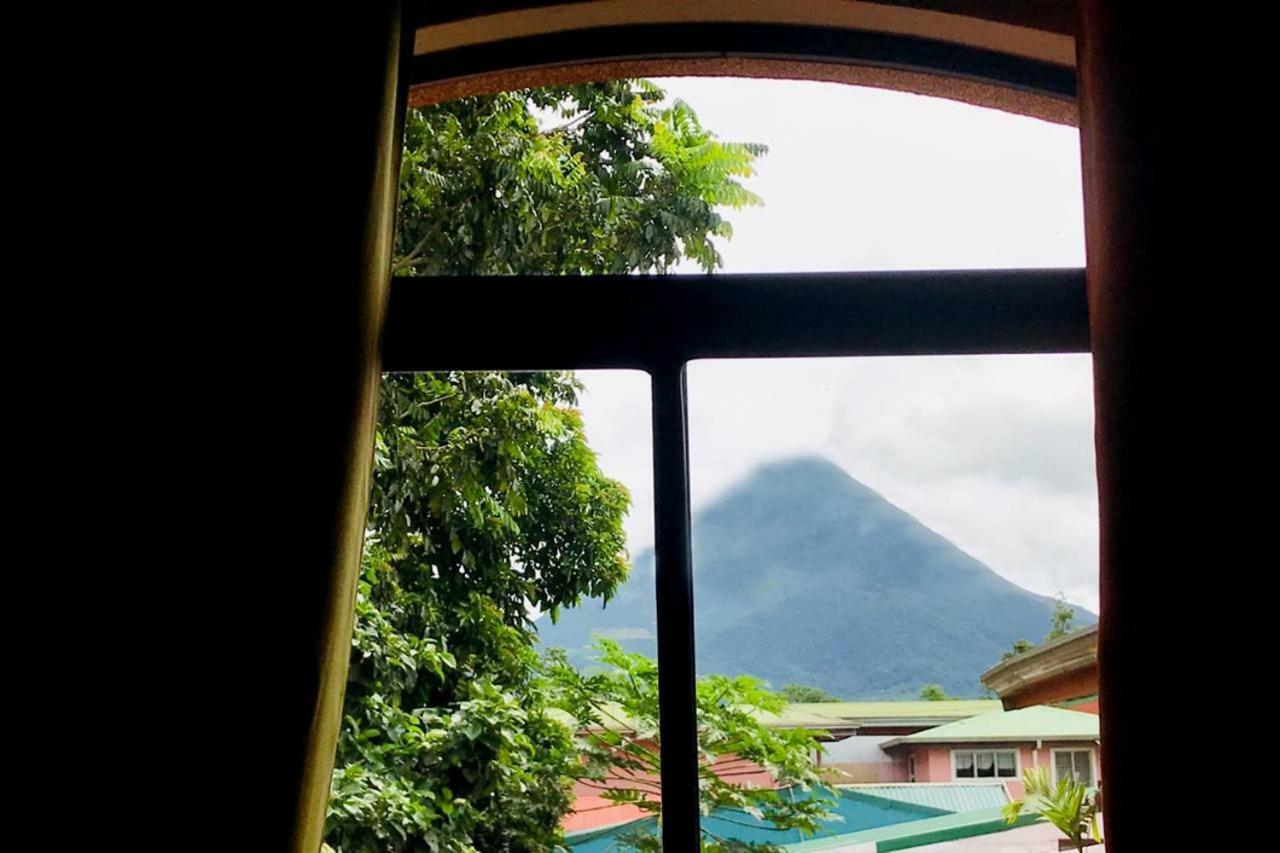 Sol Y Luna Apartments La Fortuna Bagian luar foto